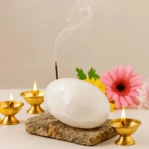 Milkey Himalayan Sphatik Shiva Lingam